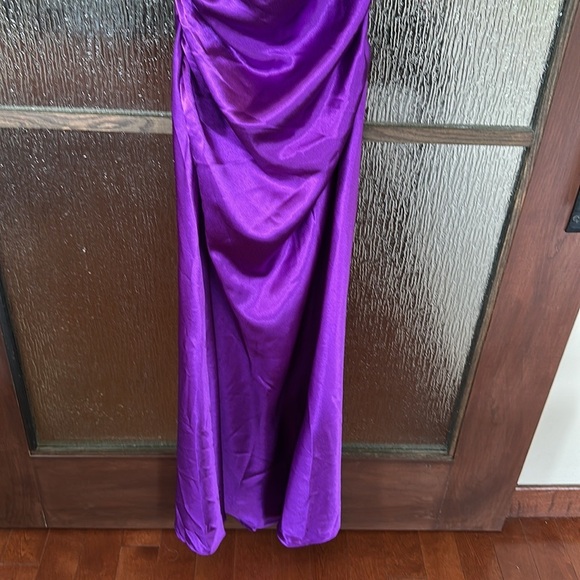 Superdown lanthea Purple slip maxi dress size Medium nwt. - Picture 7 of 9